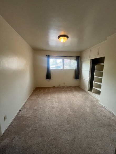 Building Photo - 2326 W 111th St