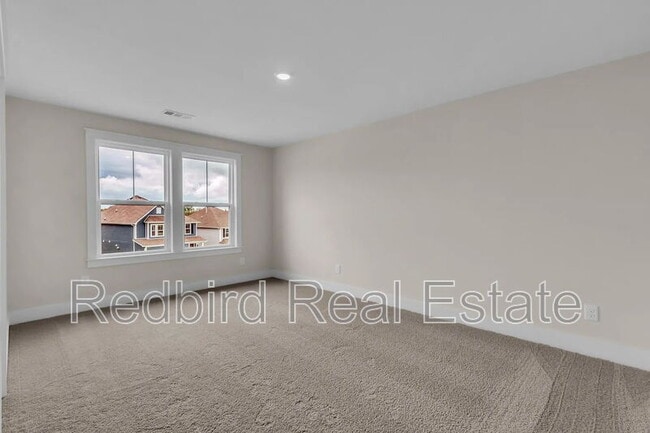 Building Photo - 911 Heatherfield Ln