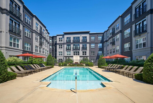 Building Photo - Domain College Park