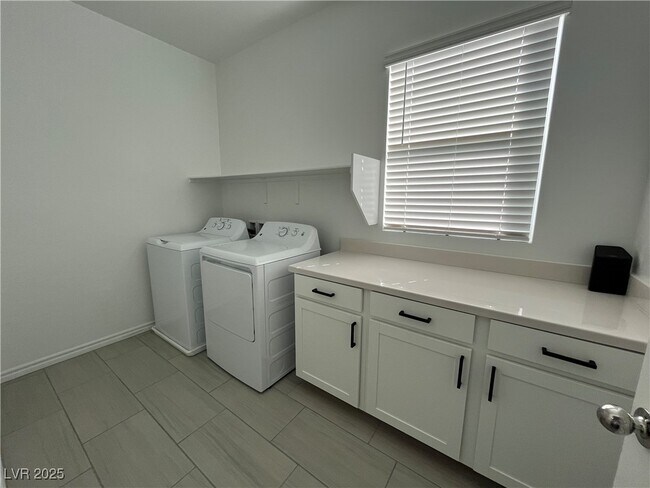 Building Photo - 9839 Berkley Brk Ct