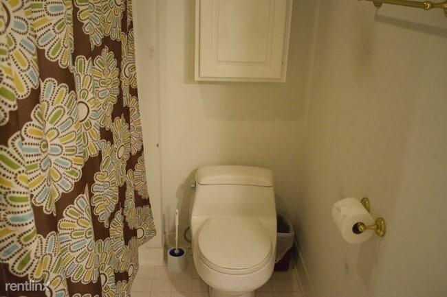 Building Photo - 1 br, 1 bath Condo - 1514 21st NW 1 Unit 1