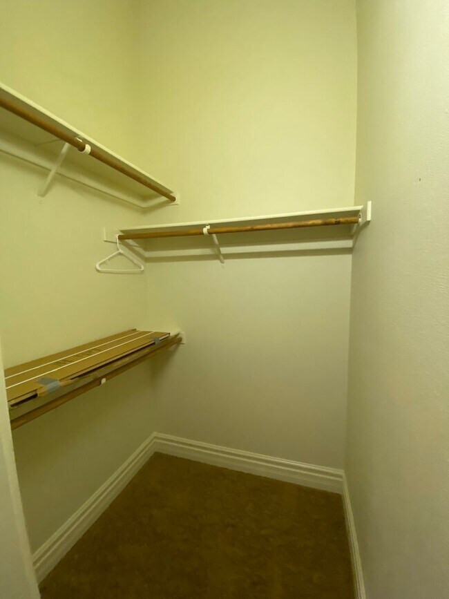 Building Photo - Stunning American River Canyon Custom Home