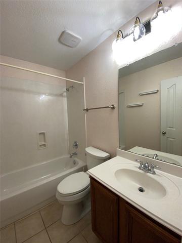 Building Photo - 9105 Tidball Dr