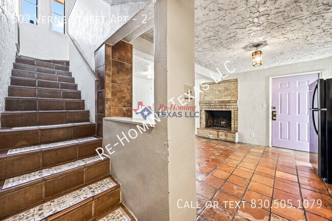 Building Photo - 503 Verne St