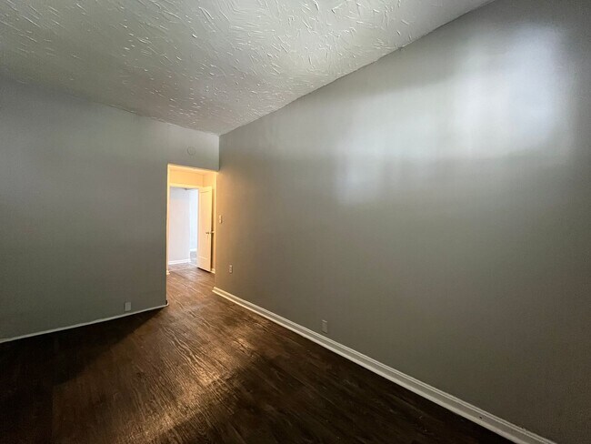 Building Photo - 3889 W.33rd