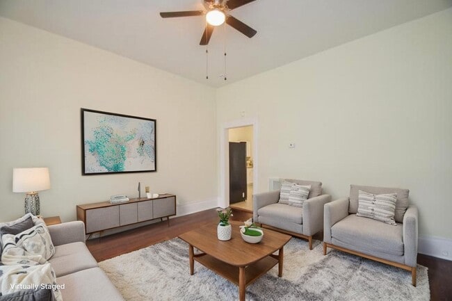 Building Photo - 1707 Sabine St