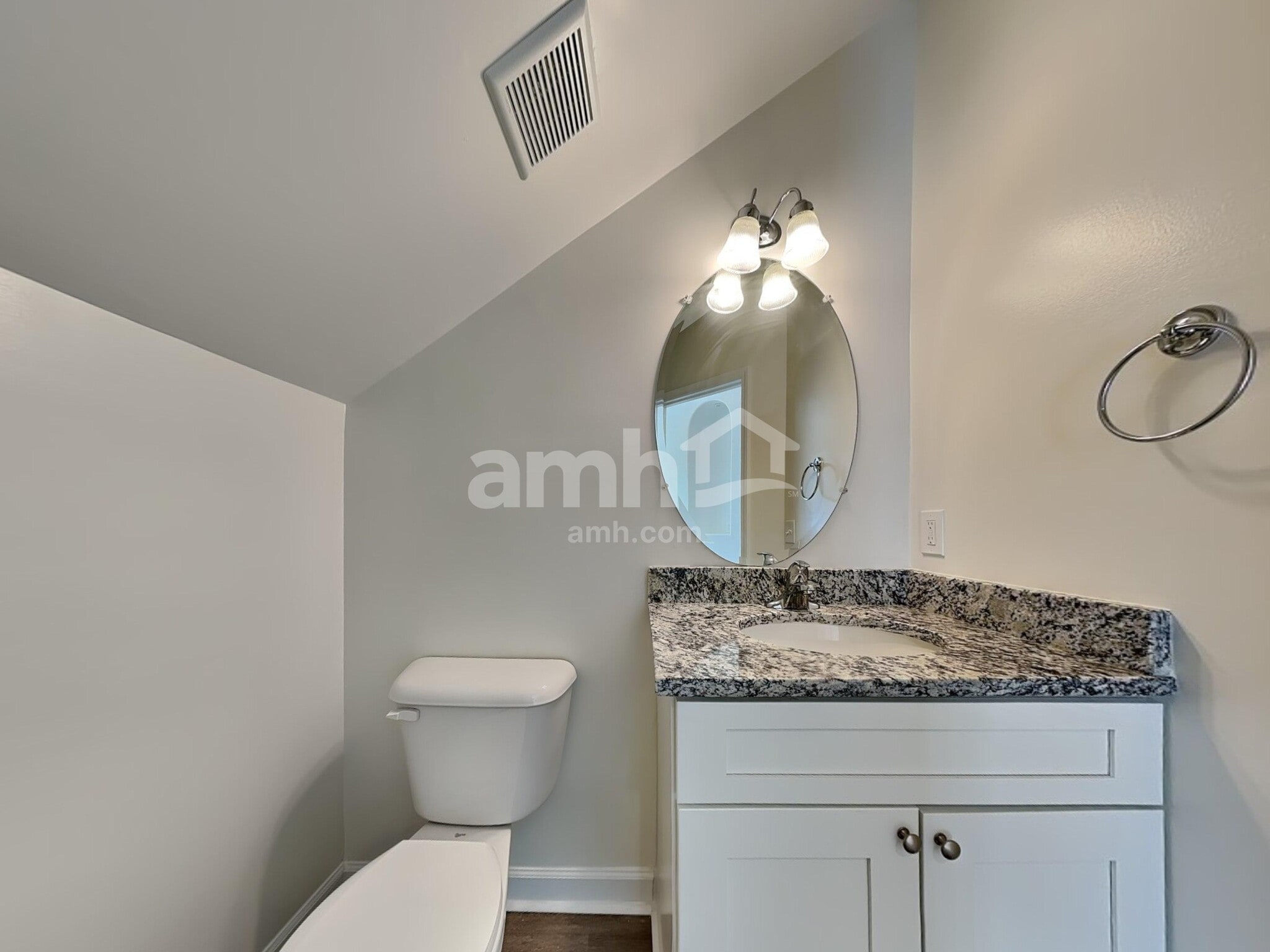 Building Photo - 105 Summer Hill Ct