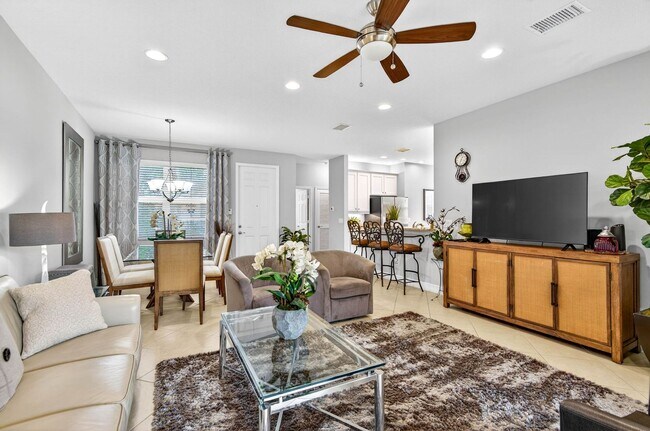 Building Photo - Furnished Rental