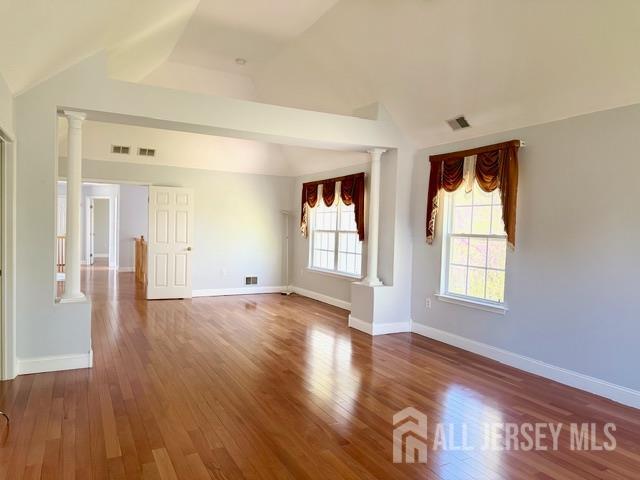 Building Photo - 22 Arbutus Way