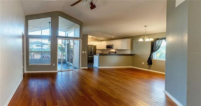 Building Photo - Highland Chase Three Bedroom, Updated Kitchen and Large Patio