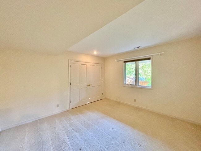 Building Photo - Great Home For Rent