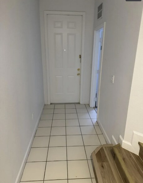 Building Photo - 3516 Shoma Dr