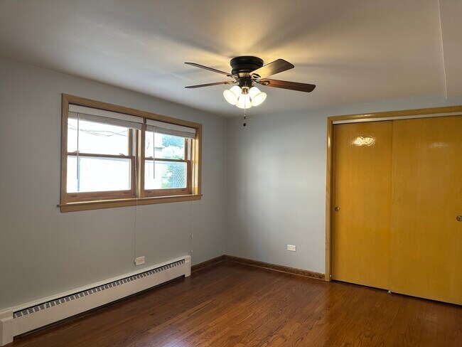 Building Photo - 6845 W Leland Ave