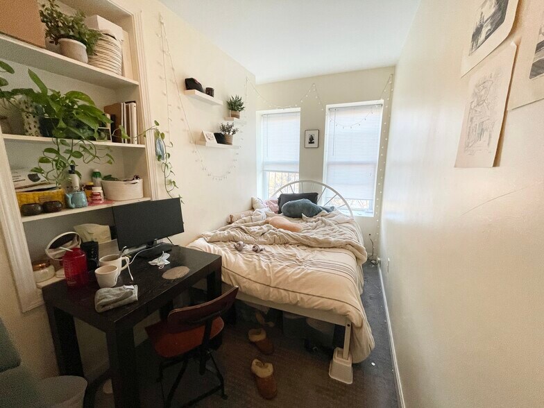 Building Photo - 588 Columbus Ave