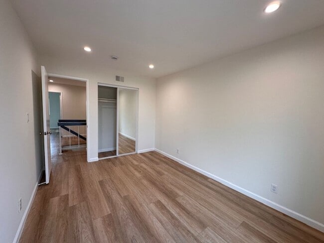 Building Photo - Beautiful 4-Bedroom Home located in one of most desirable neighborhoods