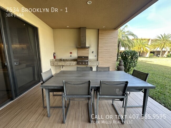 Building Photo - 7534 Brooklyn Dr