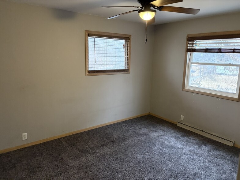 Building Photo - 2612 Erin