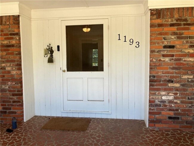 Building Photo - 1193 Angelia Dr SW