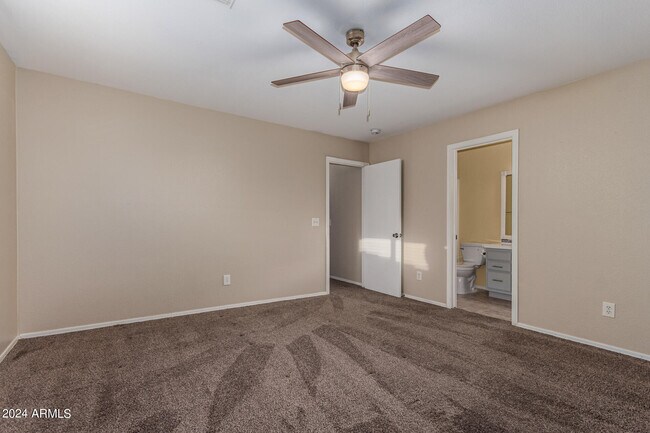 Building Photo - 10513 W Louise Dr