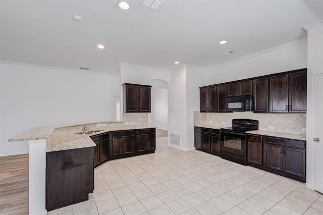 Building Photo - 4009 Pecan Meadow Dr