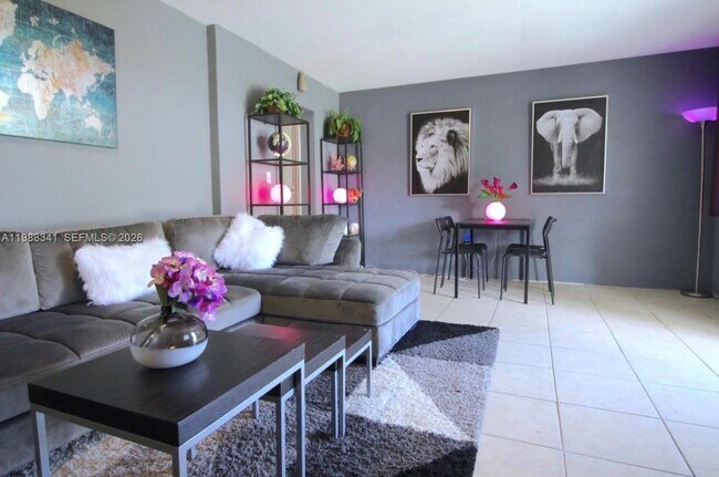 Building Photo - 2120 NE 168th St