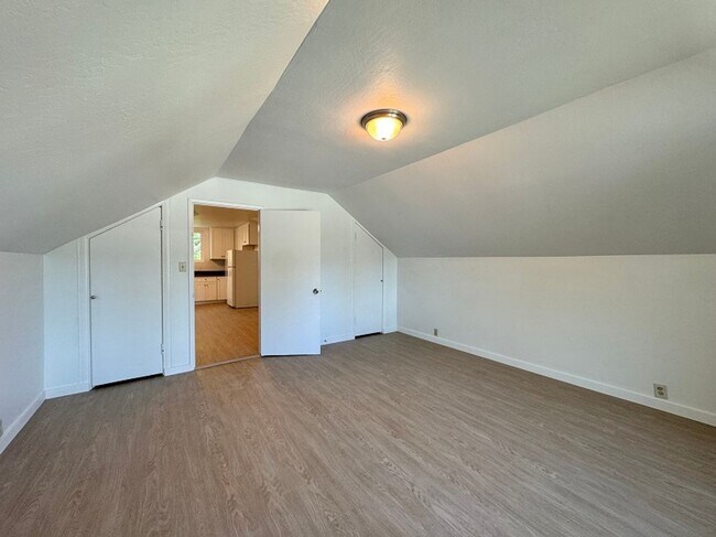 Building Photo - 130-142 Underhill Drive