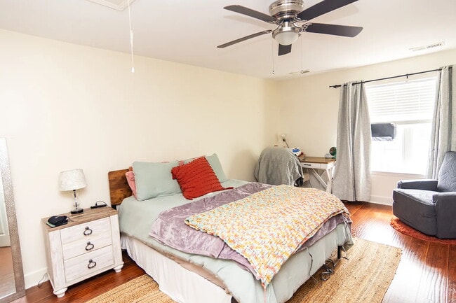 Building Photo - 4713 Brighton Village Dr