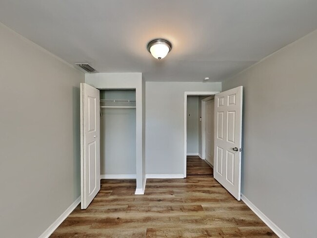 Building Photo - 3Bed/2Bath Home in Sarasota
