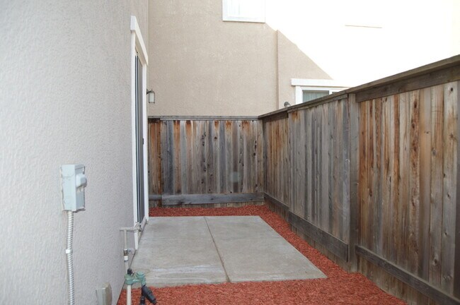 Building Photo - 2201 Imray Way