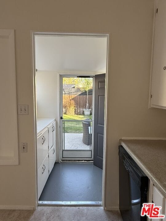 Building Photo - 6232 Goodland Ave