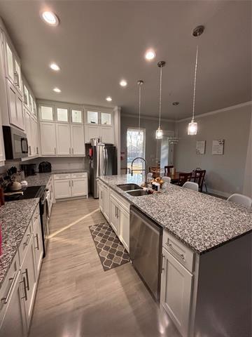 Building Photo - 213 Sperry Ln