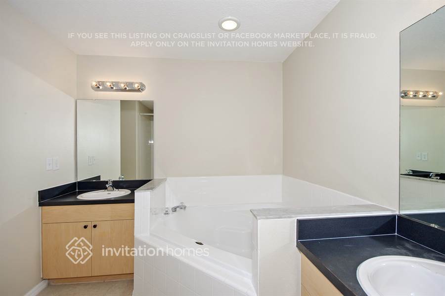 Building Photo - 620 Bluebill Ct