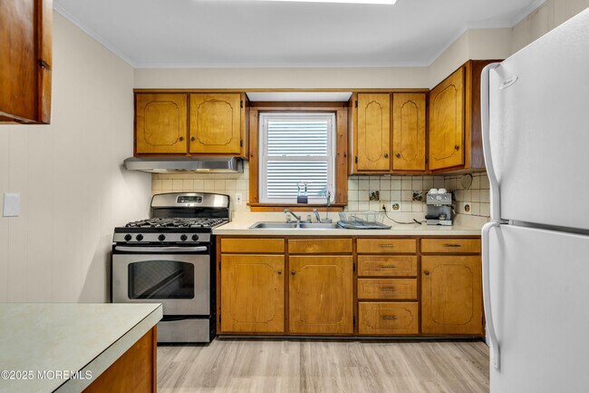 Building Photo - 79 Main Bayway