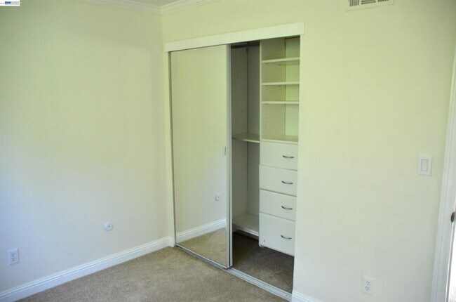Building Photo - 1626 Harlan Dr
