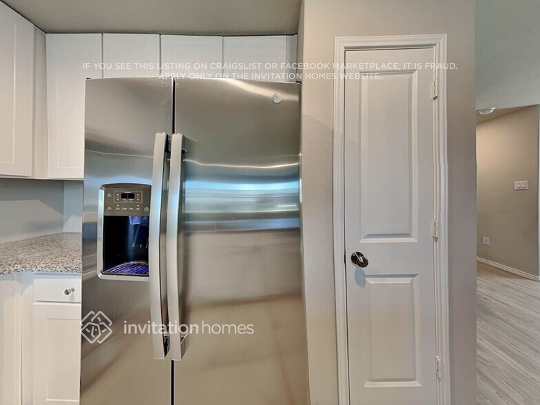 Building Photo - 13726 Harvest Valley