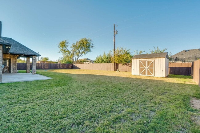 Building Photo - Stunning 3-bedroom, 2-bathroom home on an over-sized lot in Aledo ISD!