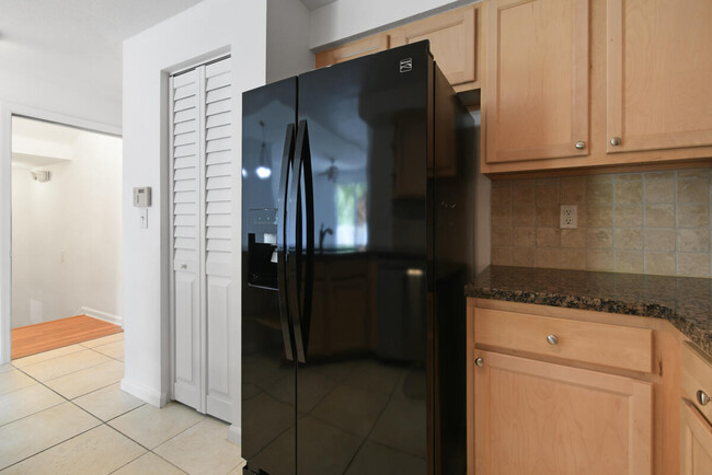 Building Photo - 175 Galicia Way
