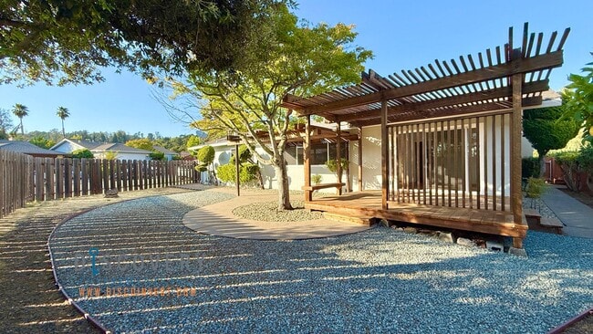 Building Photo - Modern Ranch-Style Retreat in the Oakland ...