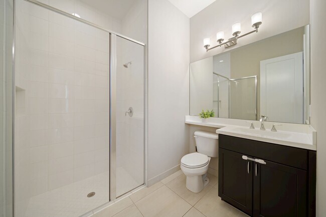 Building Photo - 15371 Green River Ct