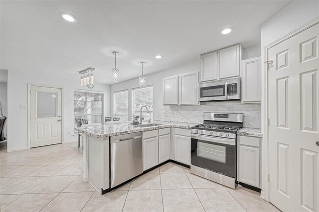 Building Photo - 14802 Dorray Ln