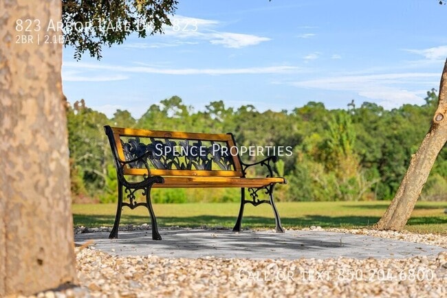 Building Photo - 823 Arbor Lake Dr