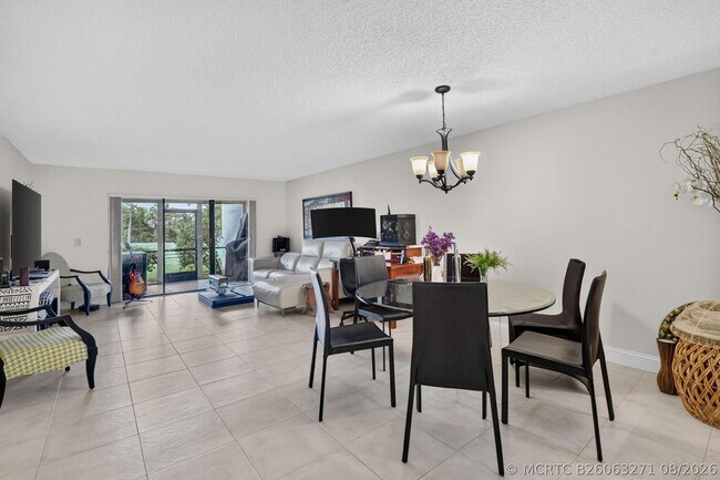 Building Photo - 21211 Lago Cir