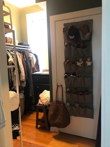 Walk in Closet/Office - 1235 N Marion Ct