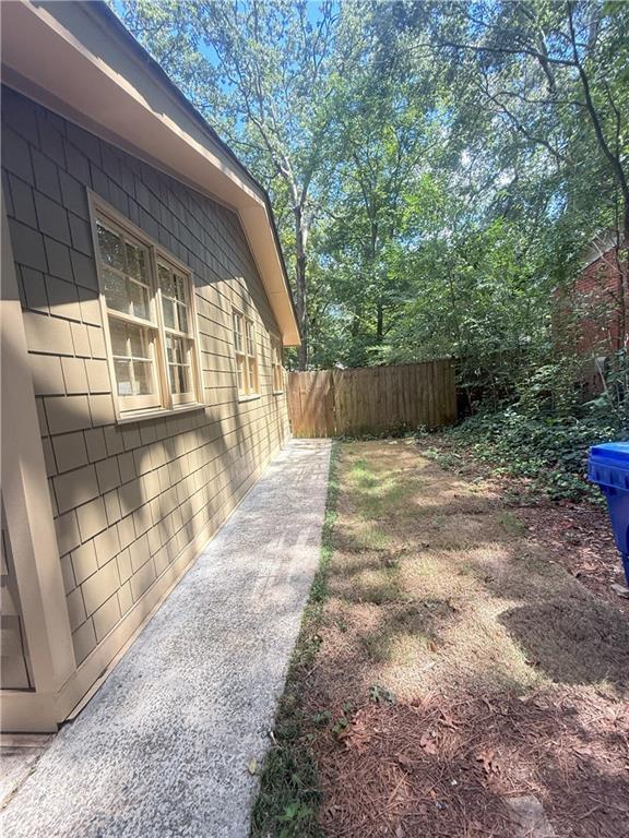 Building Photo - 1009 Verdi Way