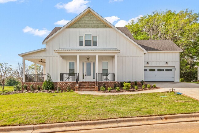 Building Photo - Great Southwood Home