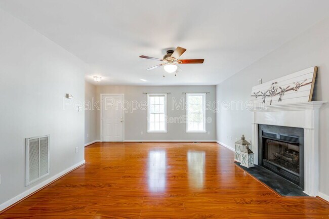 Building Photo - 5200 Parrish Creek Dr