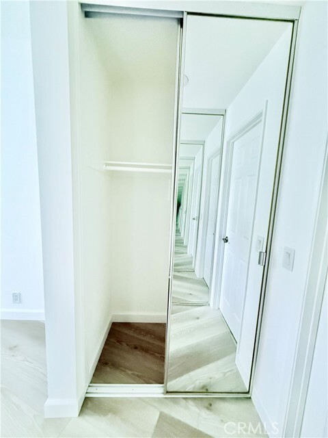 Building Photo - 19 Del Perlatto