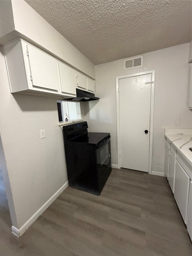 Building Photo - 1614 Vauthier St