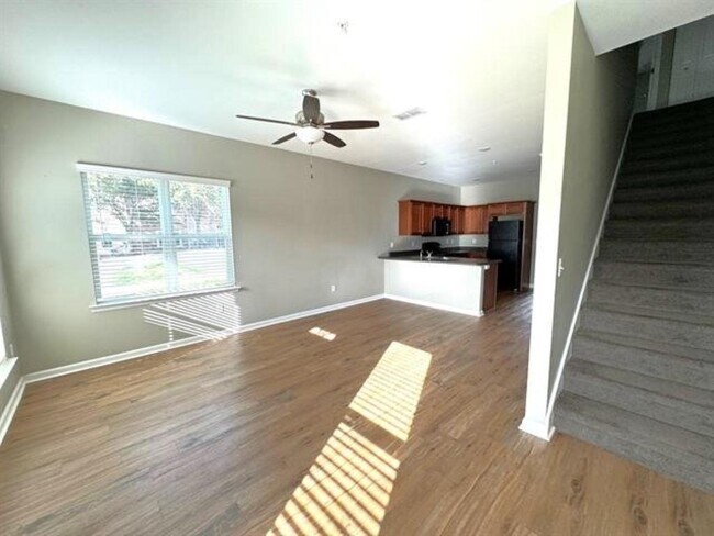 Building Photo - 2281 Del Carmel Way