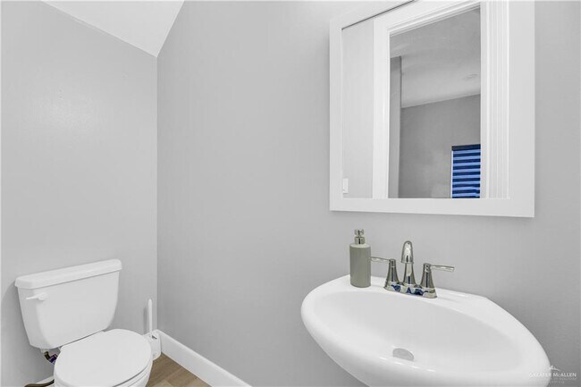 Building Photo - 23 3rd N St